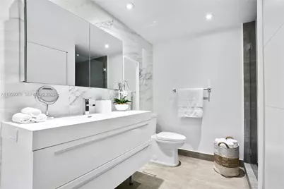 20281 E Country Club Dr #808, Aventura, FL 33180 - Photo 24