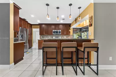 19225 SW 186th St, Miami, FL 33187 - Photo 14