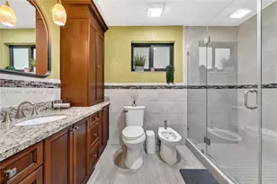 19225 SW 186th St, Miami, FL 33187 - Photo 10