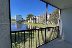 2226 N Cypress Bend Dr, Pompano Beach, FL 33069 - Photo 24