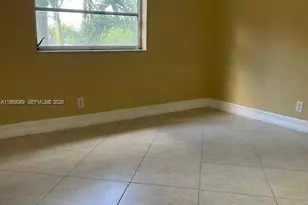 2226 N Cypress Bend Dr, Pompano Beach, FL 33069 - Photo 16