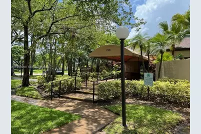 2226 N Cypress Bend Dr #210, Pompano Beach, FL 33069 - Photo 28
