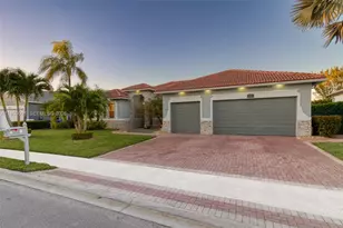 15959 SW 6th St, Pembroke Pines, FL 33027 - Photo 2