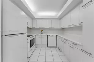 441 Valencia Ave, Coral Gables, FL 33134 - Photo 8
