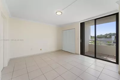 441 Valencia Ave #302, Coral Gables, FL 33134 - Photo 14
