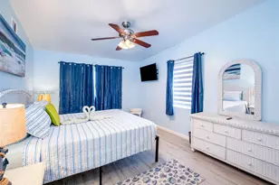 410 10th St, Key Colony, FL 33051 - Photo 14