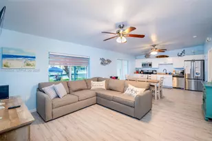 410 10th St, Key Colony, FL 33051 - Photo 4