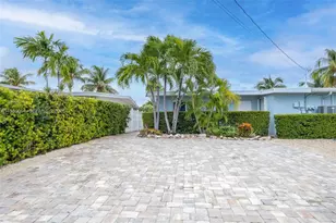 410 10th St, Key Colony, FL 33051 - Photo 4