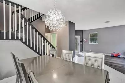 218 NW 75th Ter, Plantation, FL 33317 - Photo 6