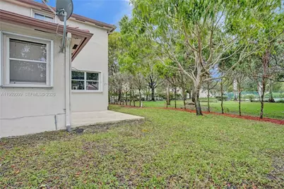 218 NW 75th Ter, Plantation, FL 33317 - Photo 24