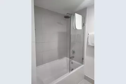 2602 E Hallandale Beach Blvd #R805, Hallandale Beach, FL 33009 - Photo 18