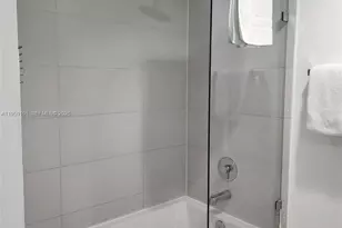 2602 E Hallandale Beach Blvd, Hallandale Beach, FL 33009 - Photo 18