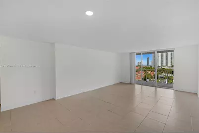 2851 NE 183rd St #803E, Aventura, FL 33160 - Photo 4