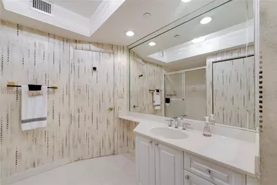 20281 E Country Club Dr #M6, Aventura, FL 33180 - Photo 22