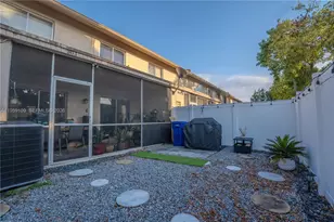 1527 NW 80th Ave, Margate, FL 33063 - Photo 24