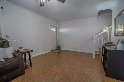 1527 NW 80th Ave #I, Margate, FL 33063 - Photo 8