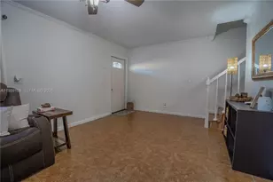 1527 NW 80th Ave, Margate, FL 33063 - Photo 8