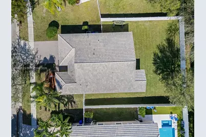 1861 NW 142nd Ter, Pembroke Pines, FL 33028 - Photo 48
