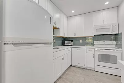 10115 44th Way S #409, Boynton Beach, FL 33436 - Photo 6