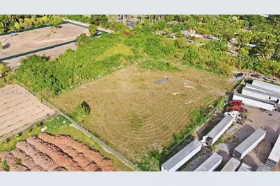 160Xx SW 207th Ave, Miami, FL 33187 - Photo 2
