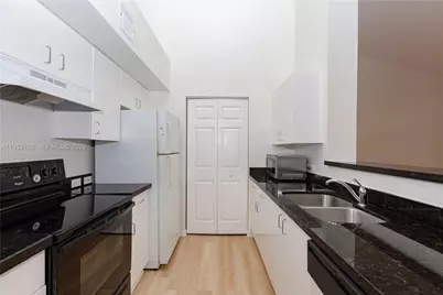 [Address not provided], Pembroke Pines, FL 33025 - Photo 12