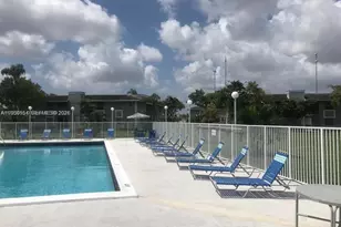 439 NE 210th Cir Terrace, Miami, FL 33179 - Photo 4