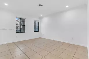 3202 SE 6th St, Homestead, FL 33033 - Photo 10