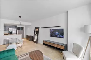 185 SE 14th Terrace, Miami, FL 33131 - Photo 4