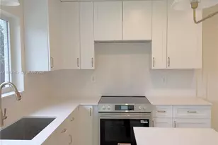 19221 SW 92nd Rd, Cutler Bay, FL 33157 - Photo 10