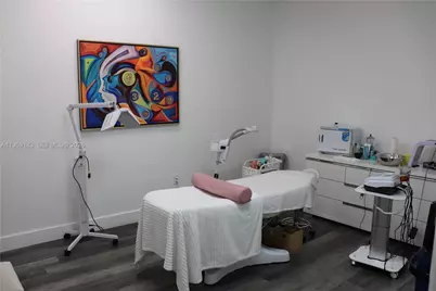 3724-3728 Davie Rd, Davie, FL 33314 - Photo 10