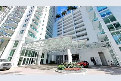 31 SE 5th St #2408, Miami, FL 33131 - Photo 6