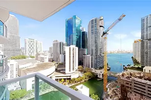 31 SE 5th St, Miami, FL 33131 - Photo 22