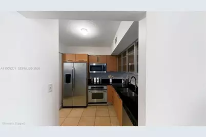 31 SE 5th St #2408, Miami, FL 33131 - Photo 18