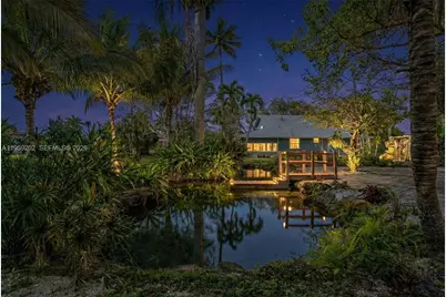 19820 SW 244th St, Homestead, FL 33031 - Photo 10