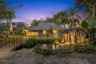 19820 SW 244th St, Homestead, FL 33031 - Photo 6