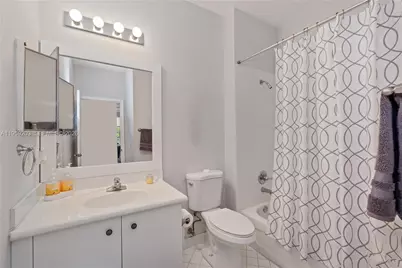 1095 Chenille Cir, Weston, FL 33327 - Photo 14