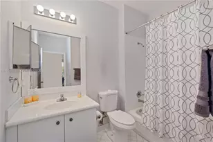 1095 Chenille Cir, Weston, FL 33327 - Photo 14