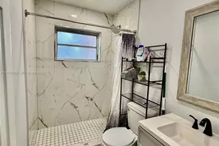 518 NW 47th Ct, Oakland Park, FL 33309 - Photo 8