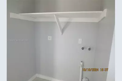 1141 NW 30th St #1141, Miami, FL 33127 - Photo 8