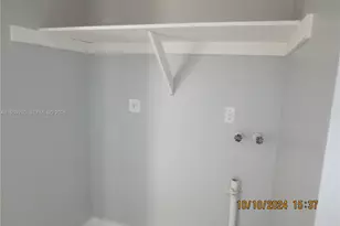 1141 NW 30th St, Miami, FL 33127 - Photo 8