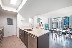 500 Brickell Ave, Miami, FL 33131 - Photo 6