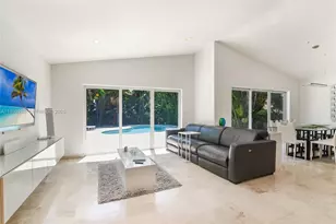 147 Golden Beach Dr, Golden Beach, FL 33160 - Photo 4