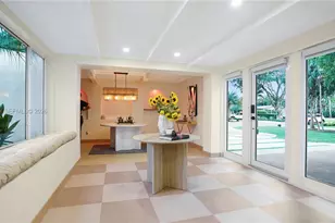 2749 NE 10th Ave, Wilton Manors, FL 33334 - Photo 16