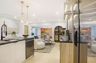 2749 NE 10th Ave, Wilton Manors, FL 33334 - Photo 32