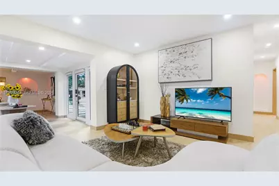 2749 NE 10th Ave, Wilton Manors, FL 33334 - Photo 22