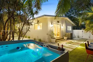 2749 NE 10th Ave, Wilton Manors, FL 33334 - Photo 20