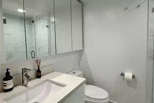 5600 Collins Ave, Miami Beach, FL 33140 - Photo 16