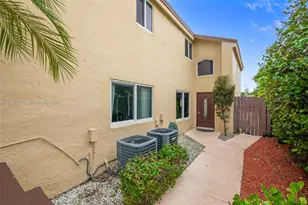 2050 NW 37th Ave, Coconut Creek, FL 33066 - Photo 4