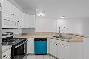 4704 SW 160th Ave, Miramar, FL 33027 - Photo 6