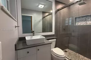 2811 NW 26th Ave, Oakland Park, FL 33311 - Photo 8